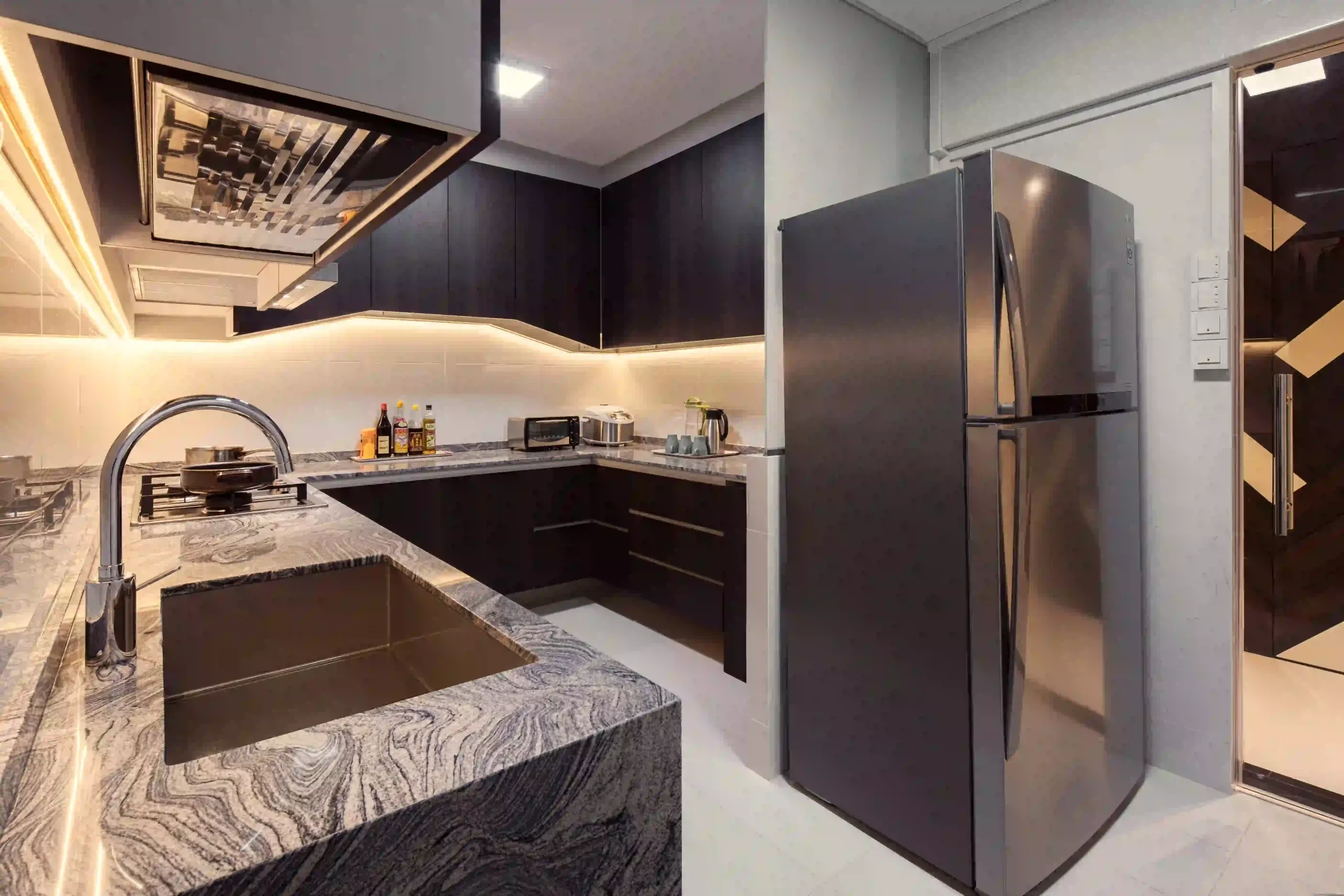 Modern minimalist kitchen interior design at 223 Bukit Batok East Avenue 3, Singapore